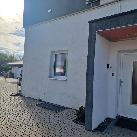 Ibo-Apart 1 Zimmer Apartment In Herzogenaurach Esterno foto